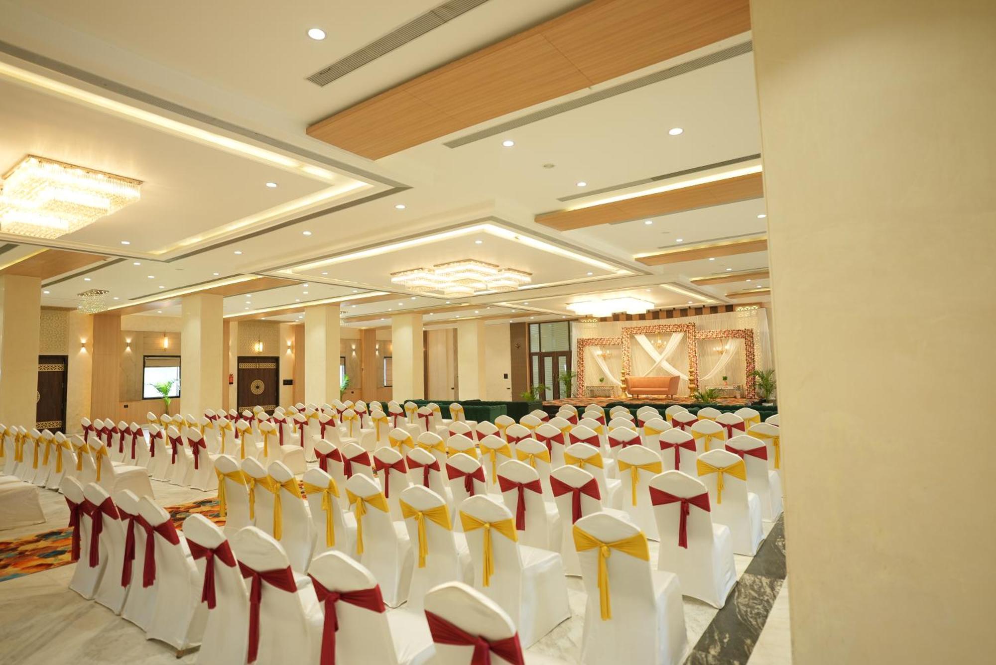 Palak Palace Hotels And Resort 博帕尔 外观 照片