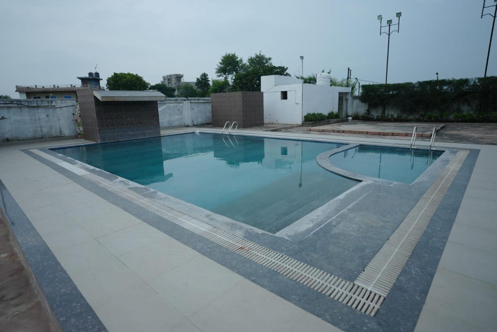 Palak Palace Hotels And Resort 博帕尔 外观 照片